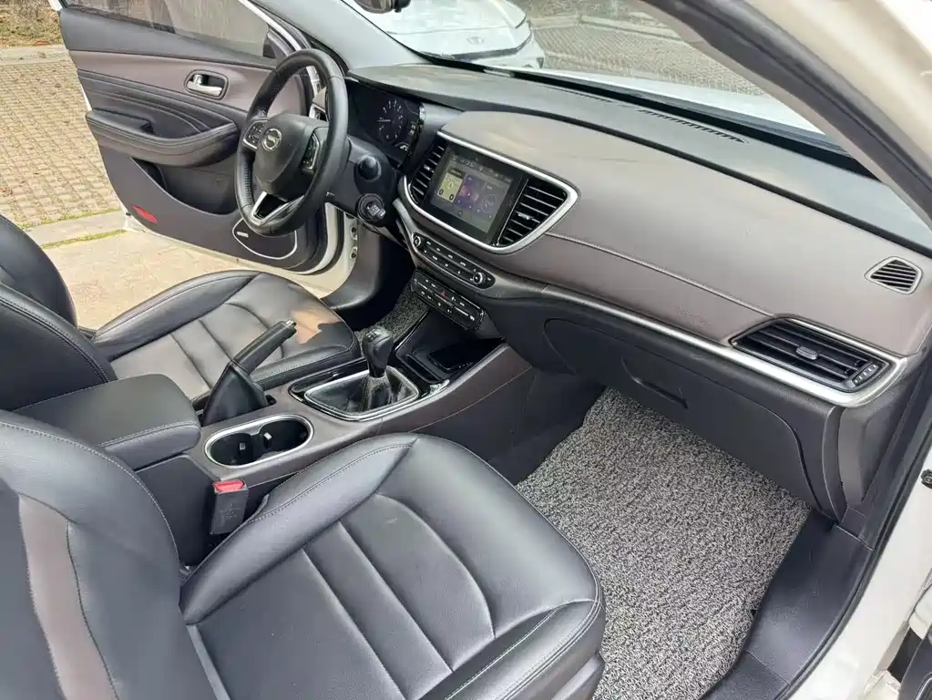 GAC Trumpchi GAC GA4 2018 200T Manual Luxury Edition 2019 - thumbnail 9