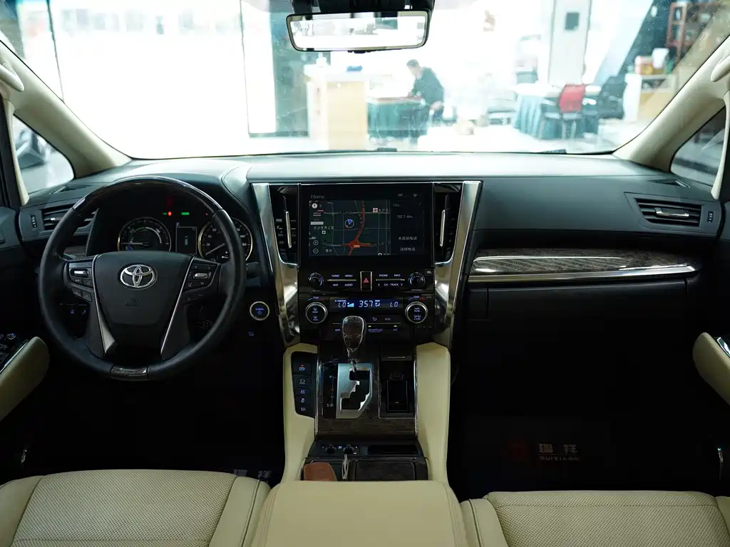 Toyota Alphard 2021 Model Hybrid 2.5L Executive Version 2022 - thumbnail 8