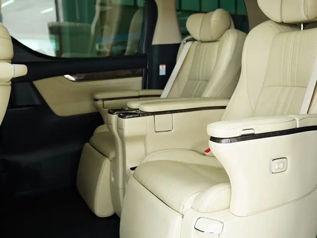 Toyota Alphard 2021 Model Hybrid 2.5L Executive Version 2022 - thumbnail 9