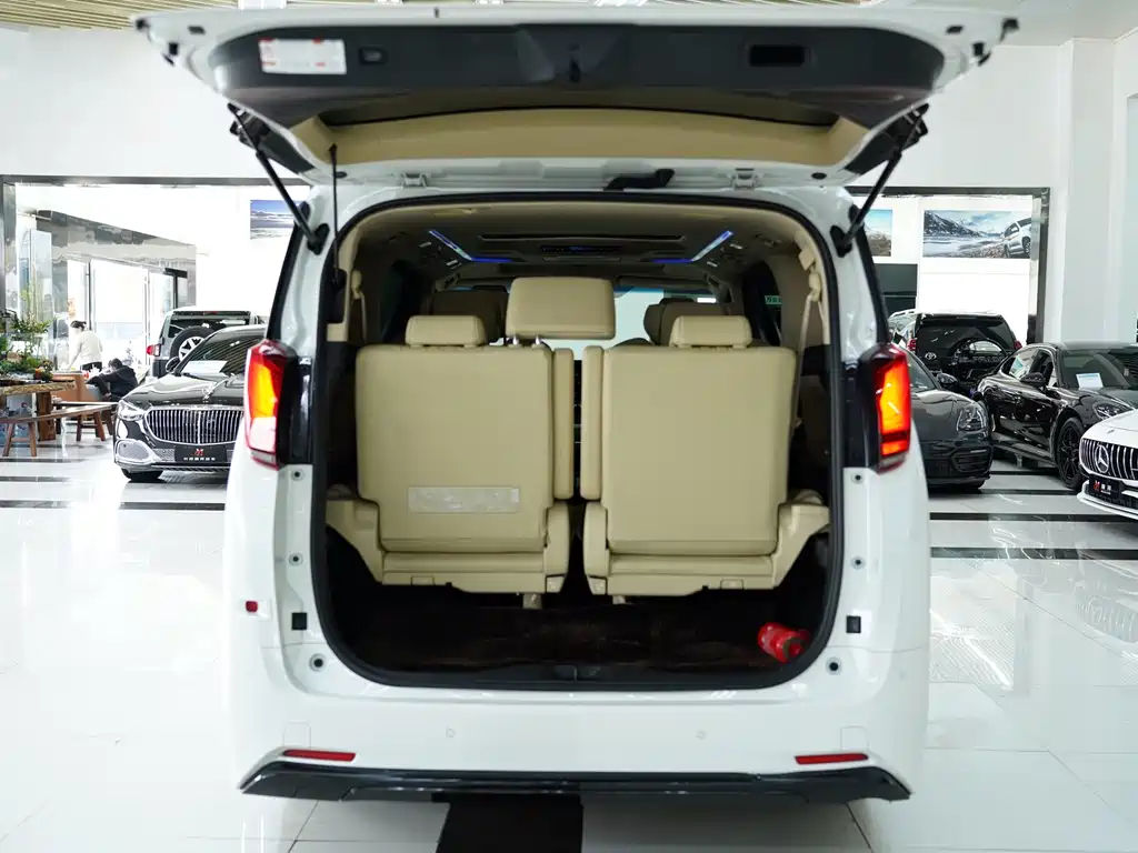 Toyota Alphard 2021 Model Hybrid 2.5L Executive Version 2022 - thumbnail 16