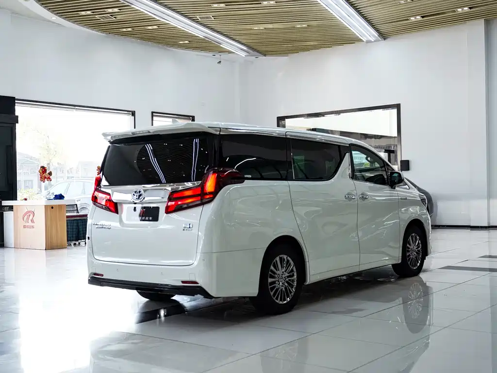 Toyota Alphard 2021 Model Hybrid 2.5L Executive Version 2022 - thumbnail 17