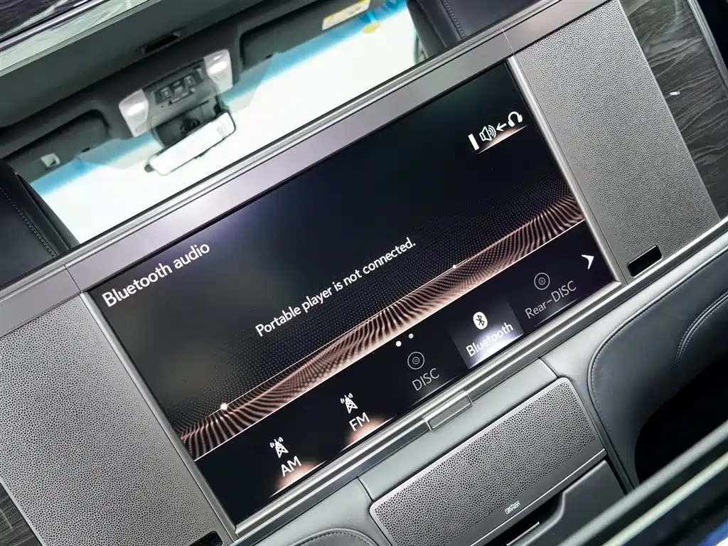 Lexus Lexus LM 2023 3.5L Automatic 2024 - thumbnail 12