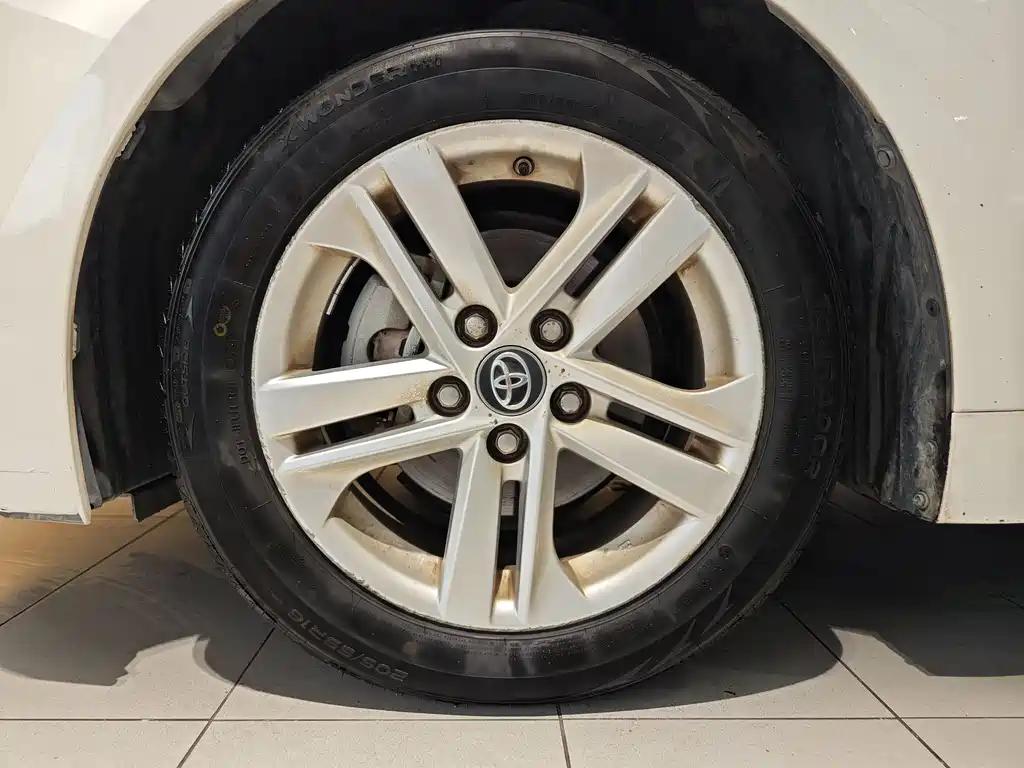Toyota Toyota Corolla 2021 TNGA 1.5L CVT Advanced Edition 2023 - thumbnail 5