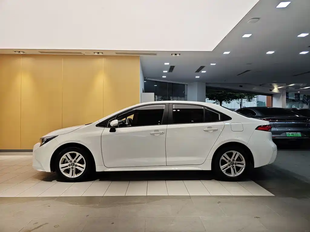 Toyota Toyota Corolla 2021 TNGA 1.5L CVT Advanced Edition 2023 - thumbnail 6