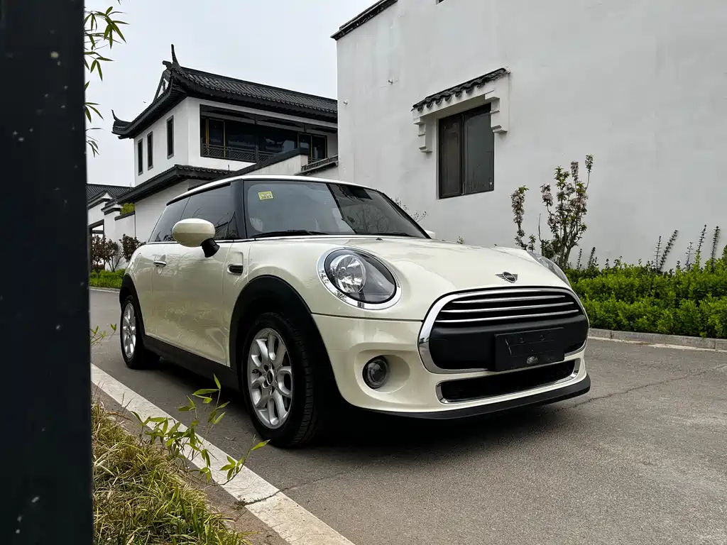 MINI MINI 2019 1.5T ONE PLUS 2019 - thumbnail 2