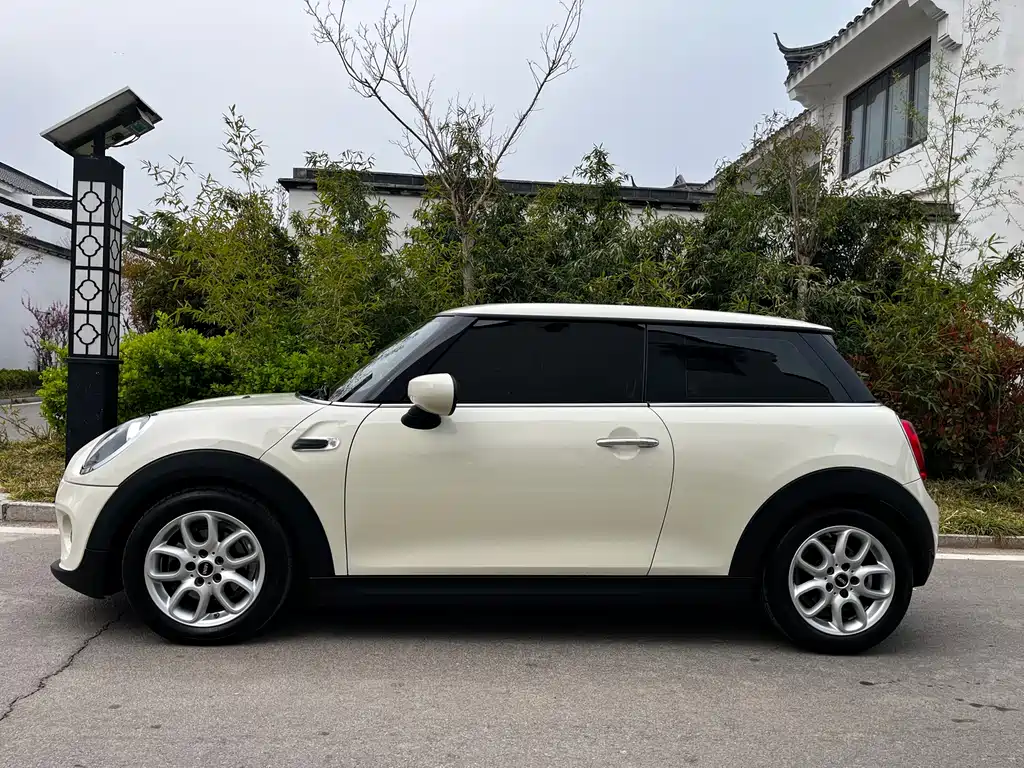 MINI MINI 2019 1.5T ONE PLUS 2019 - thumbnail 3