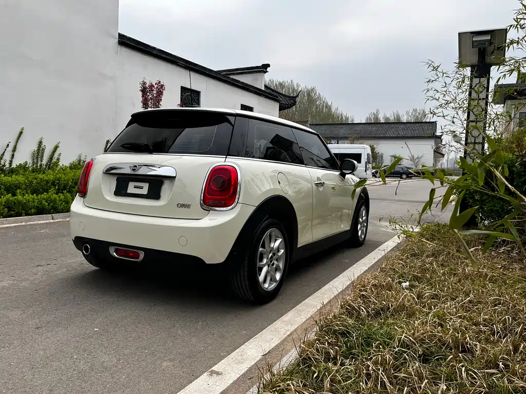 MINI MINI 2019 1.5T ONE PLUS 2019 - thumbnail 5