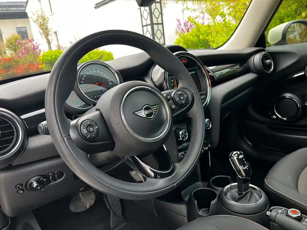 MINI MINI 2019 1.5T ONE PLUS 2019 - thumbnail 6