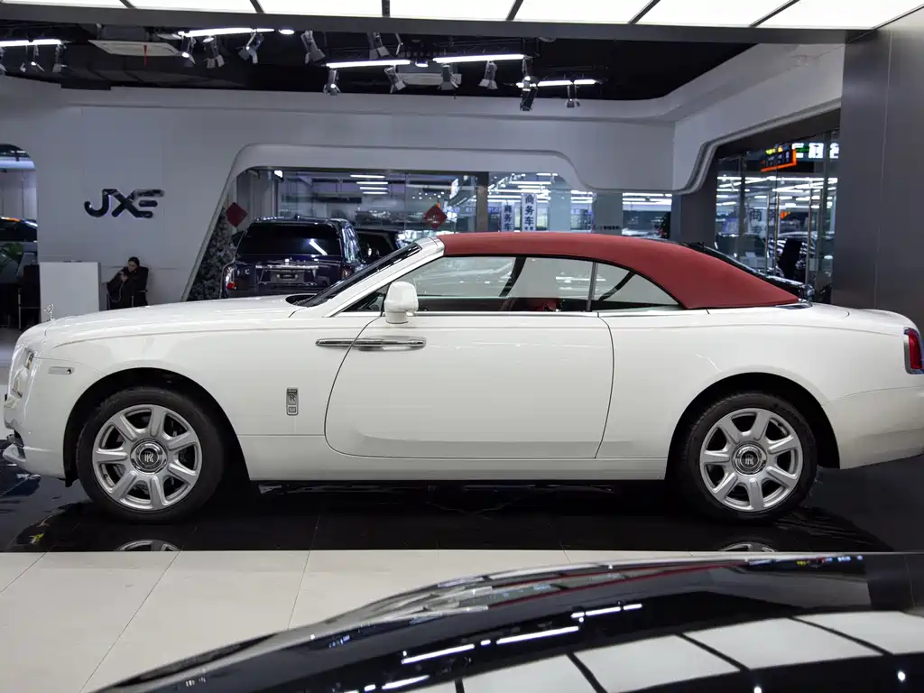 Rolls-Royce Wraith 2018 6.6T Standard 2018 - thumbnail 4