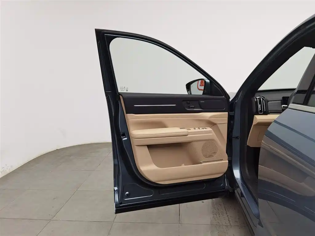 Jetour Shanhai Jetour Shanhai L7 PLUS 2026 220km Luxury 5-seat 2025 - thumbnail 8