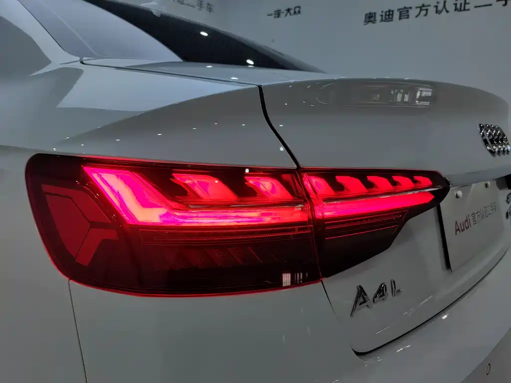 Audi Audi A4L 2020 40 TFSI Premium Dynamic Edition 2021 - thumbnail 10