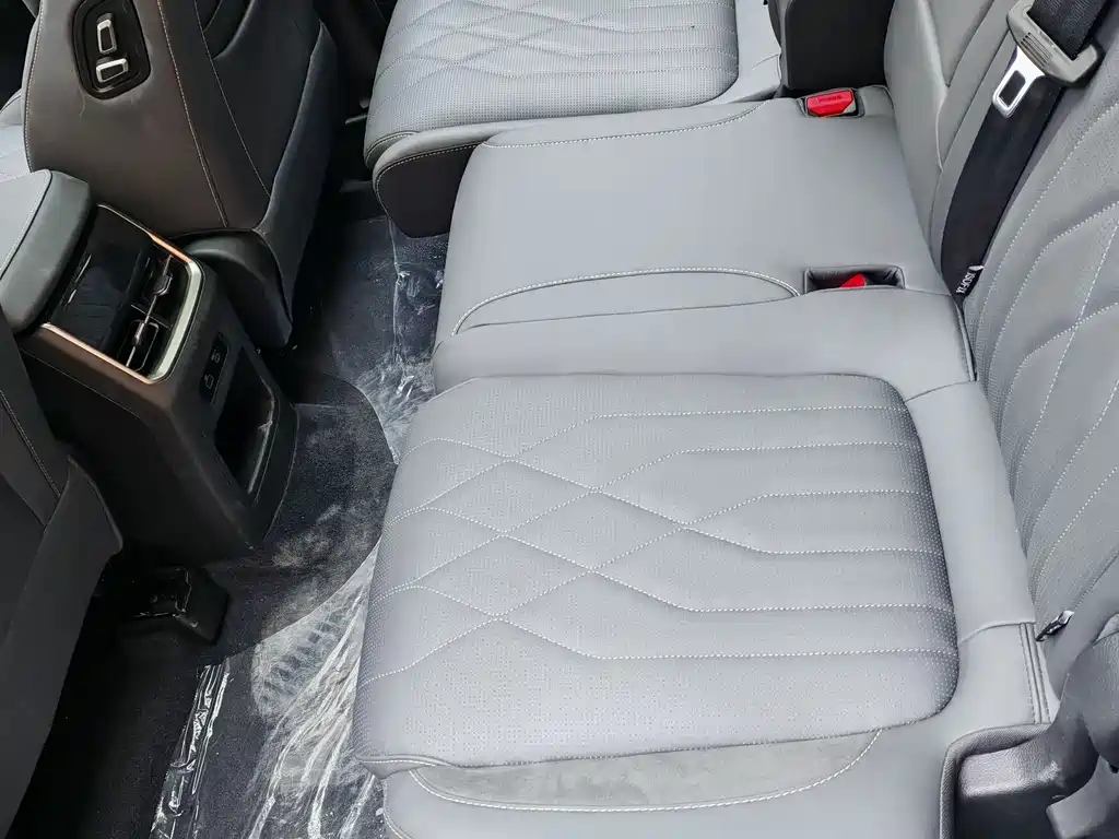 Jetour Shanhai Jetour Shanhai L9 2024 1.5TD 2DHT Air 7-seater 2025 - thumbnail 5