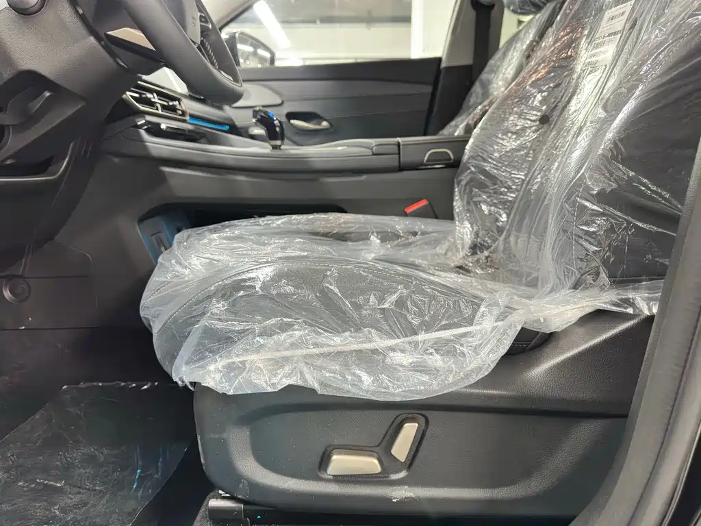 Jetour Shanhai Jetour Shanhai L9 2024 1.5TD 2DHT Executive Edition 5-seat 2026 - thumbnail 10