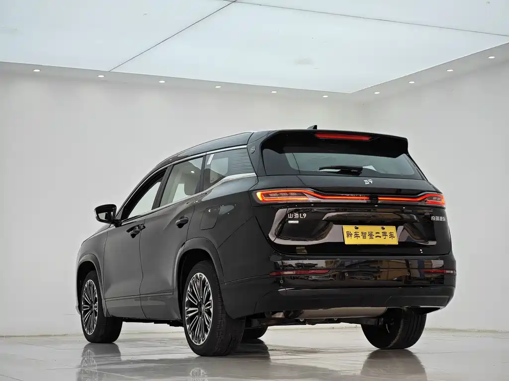 Jetour Shanhai Jetour Shanhai L9 2025 1.5TD 2DHT Luxury Edition 7 Seats 2025 - thumbnail 4