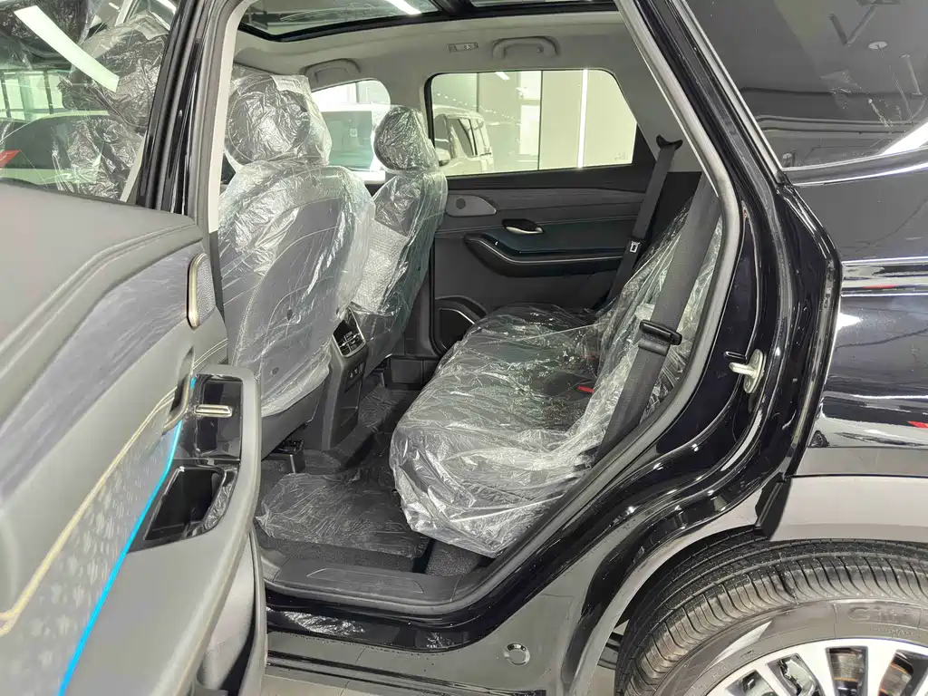 Jetour Shanhai Jetour Shanhai L9 2024 1.5TD 2DHT Executive Edition 5-seat 2026 - thumbnail 20