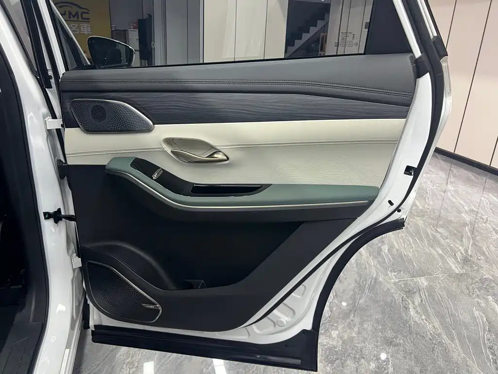 Jetour Shanhai Jetour Shanhai L9 2024 1.5TD 2DHT Pro 7-seater 2024 - thumbnail 15