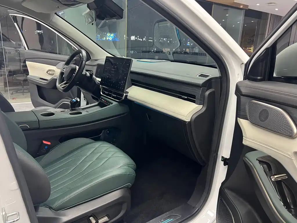 Jetour Shanhai Jetour Shanhai L9 2024 1.5TD 2DHT Pro 7-seater 2024 - thumbnail 20