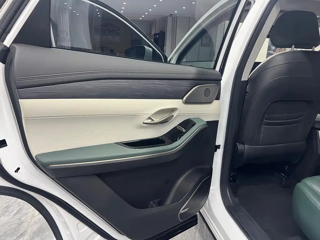 Jetour Shanhai Jetour Shanhai L9 2024 1.5TD 2DHT Pro 7-seater 2024 - thumbnail 23