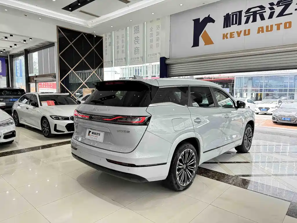Jetour Shanhai Jetour Shanhai L9 2025 1.5TD 2DHT Flagship 6-seat 2025 - thumbnail 18