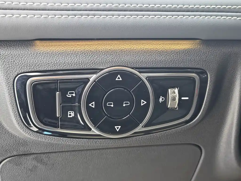 Jetour Shanhai Jetour Shanhai L9 2025 1.5TD 2DHT Luxury Edition 7 Seats 2025 - thumbnail 19