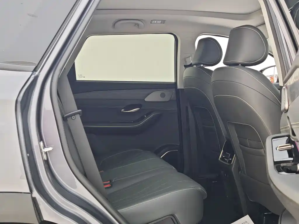 Jetour Shanhai Jetour Shanhai L9 2024 1.5TD 2DHT Max 5-seat 2025 - thumbnail 23
