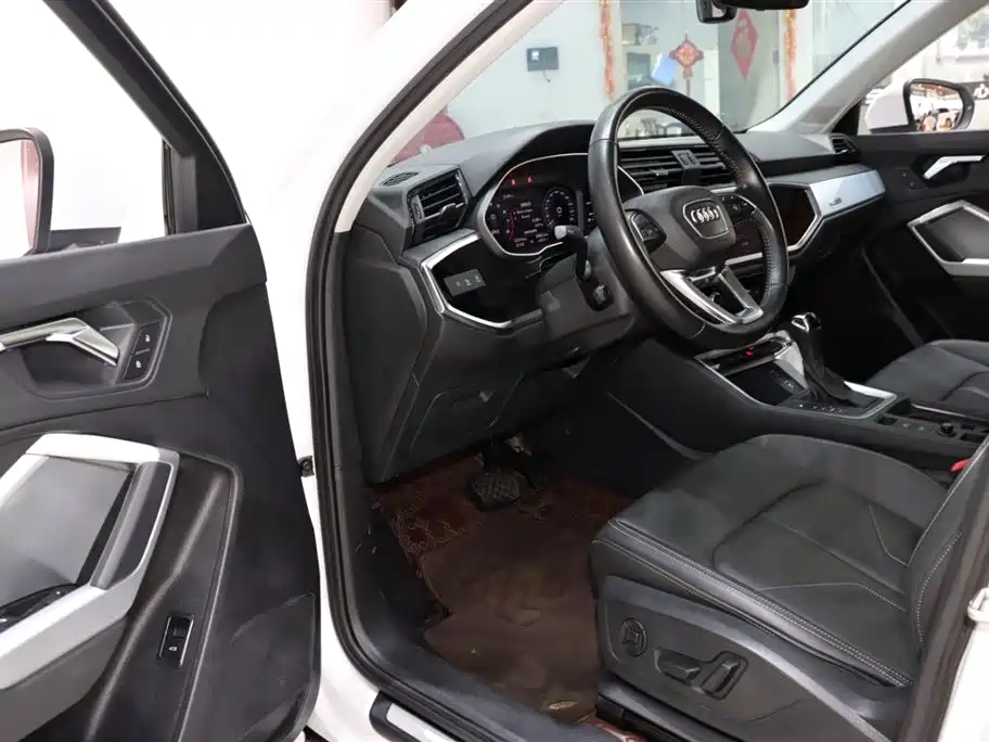 Audi Audi Q3 2019 35 TFSI Advanced Elegant 2020 - thumbnail 9