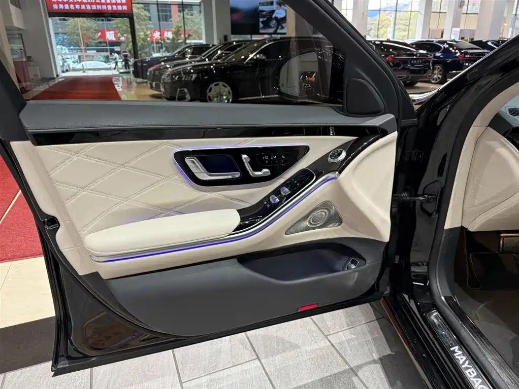 Mercedes-Benz Maybach S-Class 2021 S 480 4MATIC 2022 - thumbnail 10