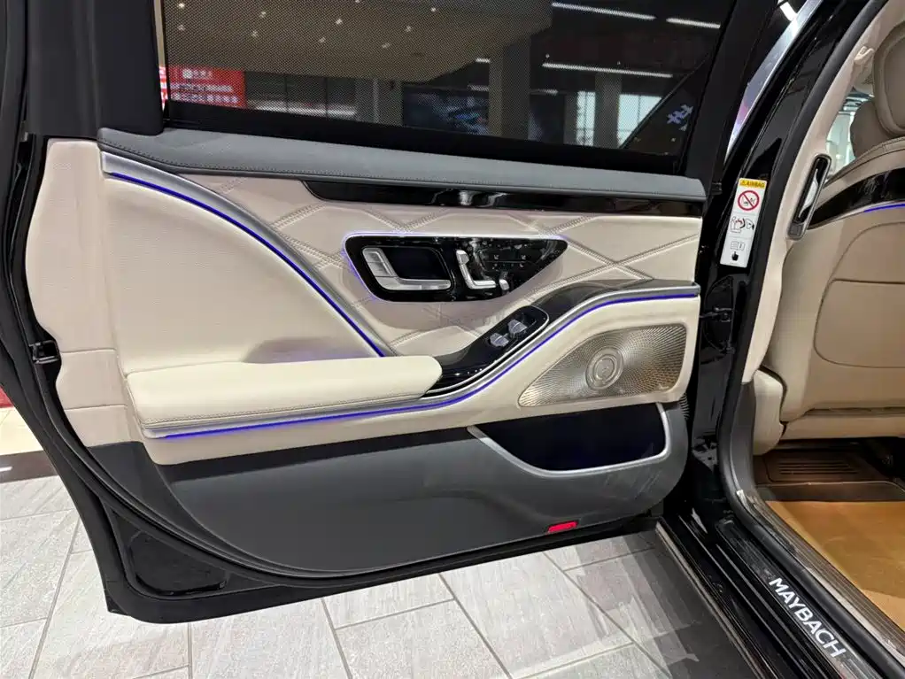 Mercedes-Benz Maybach S-Class 2021 S 480 4MATIC 2022 - thumbnail 19