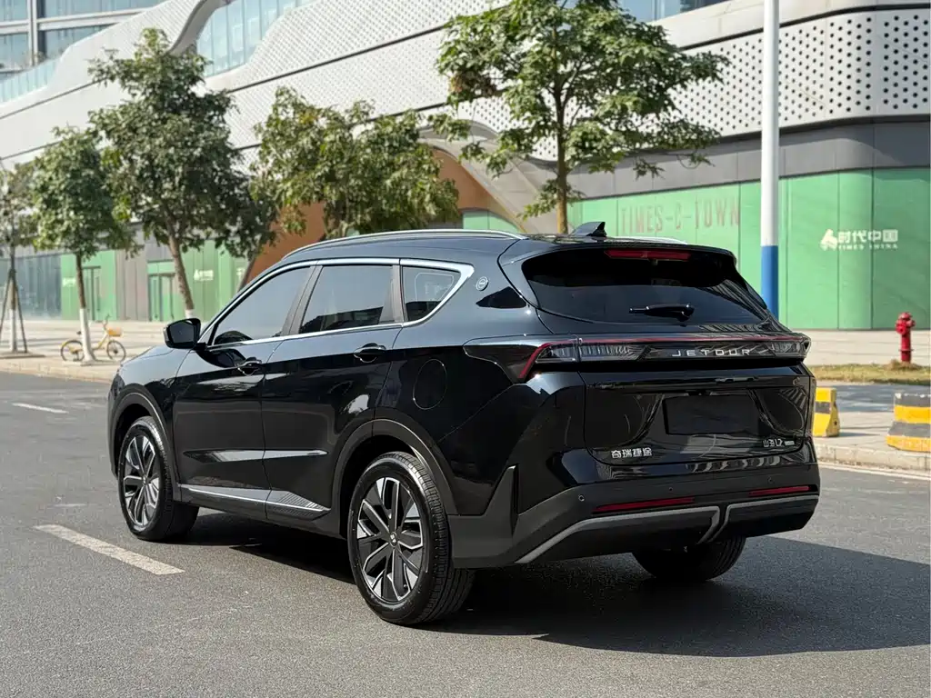 Jetour Shanhai Jetour Shanhai L7 2024 1.5T 120km MAX 5-seater 2025 - thumbnail 4