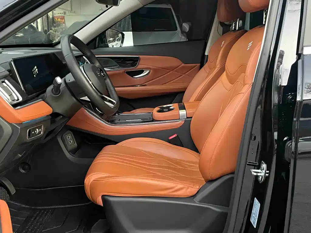 Jetour Shanhai Jetour Shanhai L7 2024 1.5T 120km MAX 5-seater 2024 - thumbnail 4