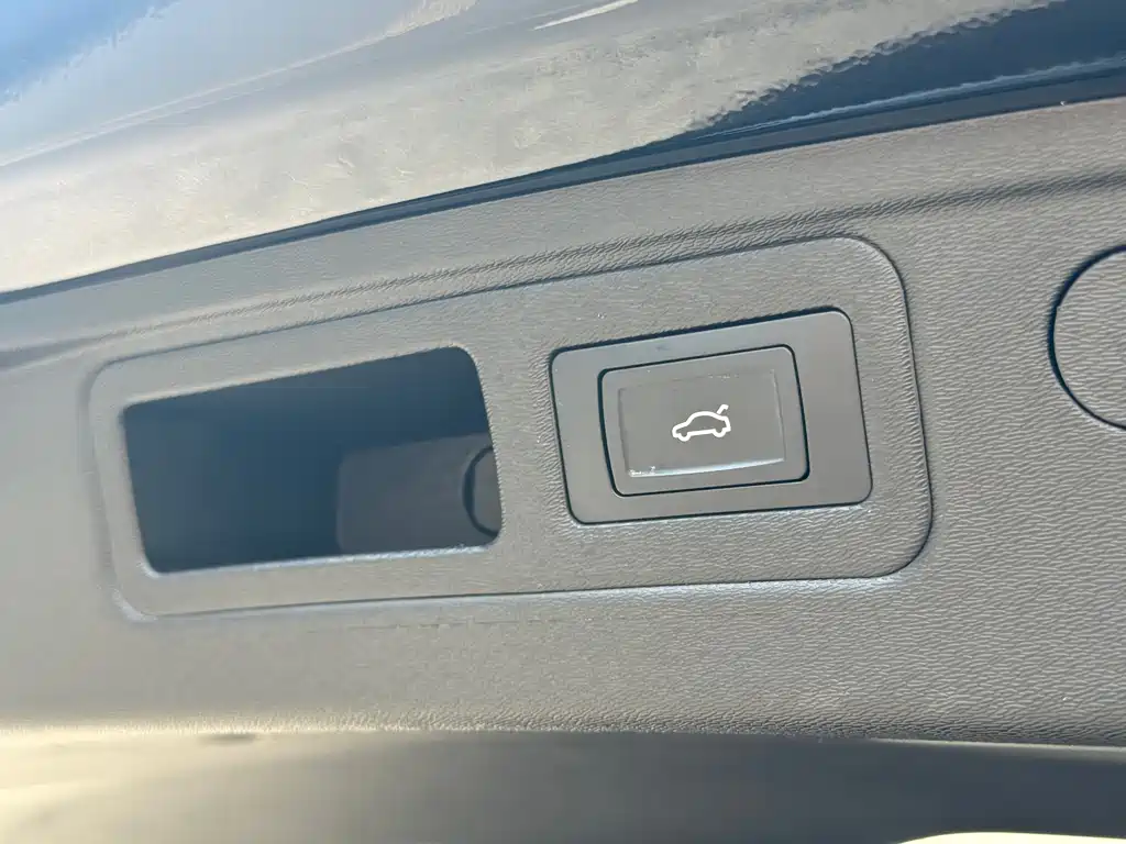 Jetour Shanhai Jetour Shanhai L7 2024 1.5T 120km MAX 5-seater 2025 - thumbnail 24
