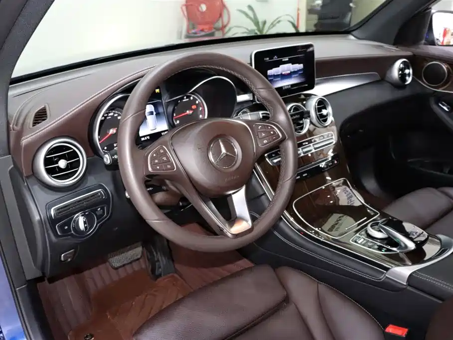 Mercedes-Benz Mercedes-Benz GLC 2017 GLC 260 4MATIC Sport Edition 2018 - thumbnail 10