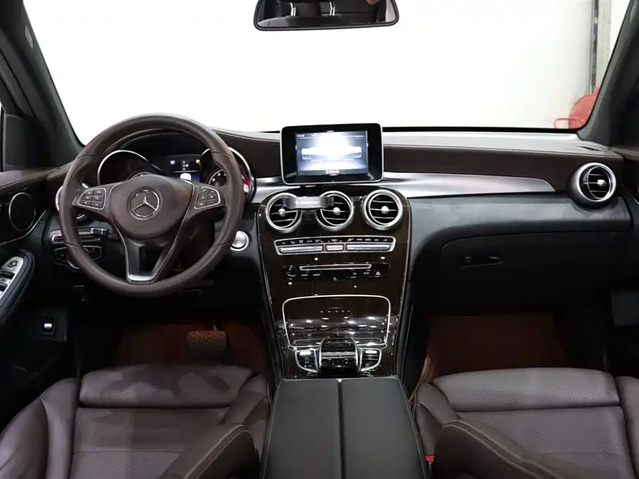 Mercedes-Benz Mercedes-Benz GLC 2017 GLC 260 4MATIC Sport Edition 2018 - thumbnail 12