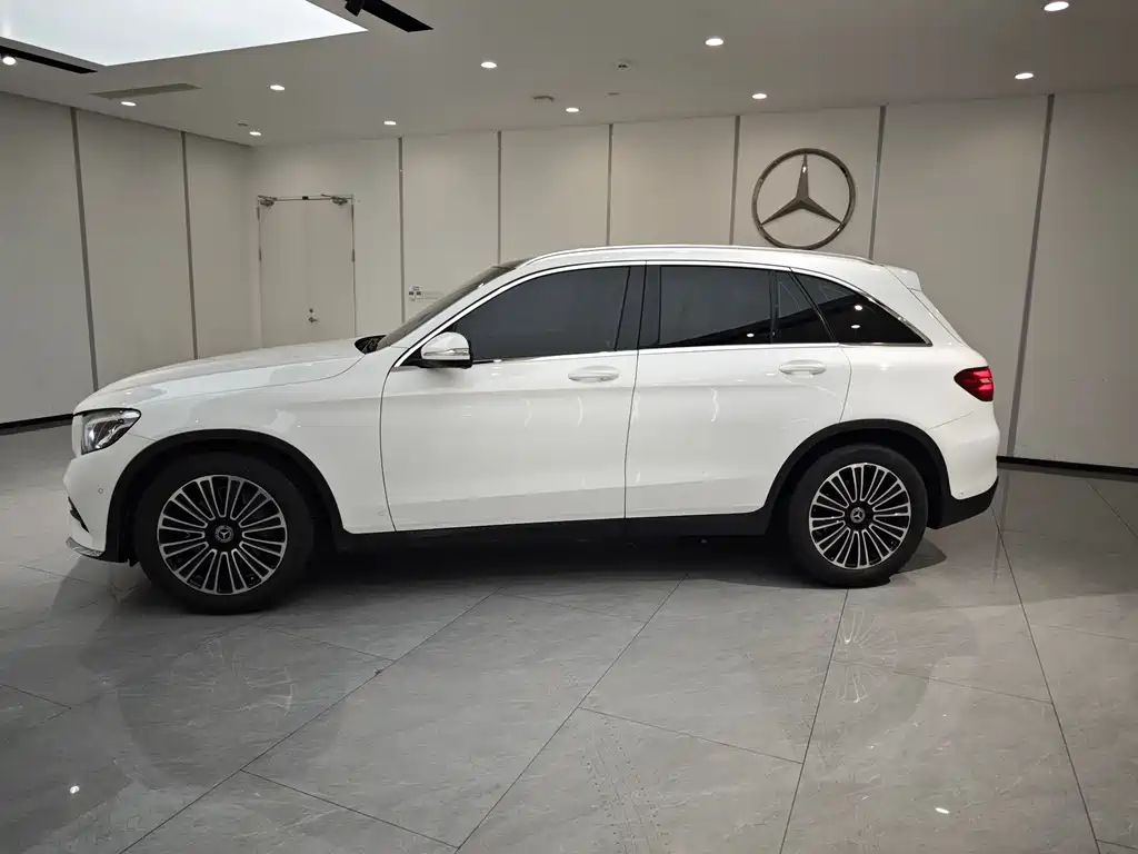 Mercedes-Benz Mercedes-Benz GLC 2018 GLC 260 4MATIC Sport Edition 2018 - thumbnail 3