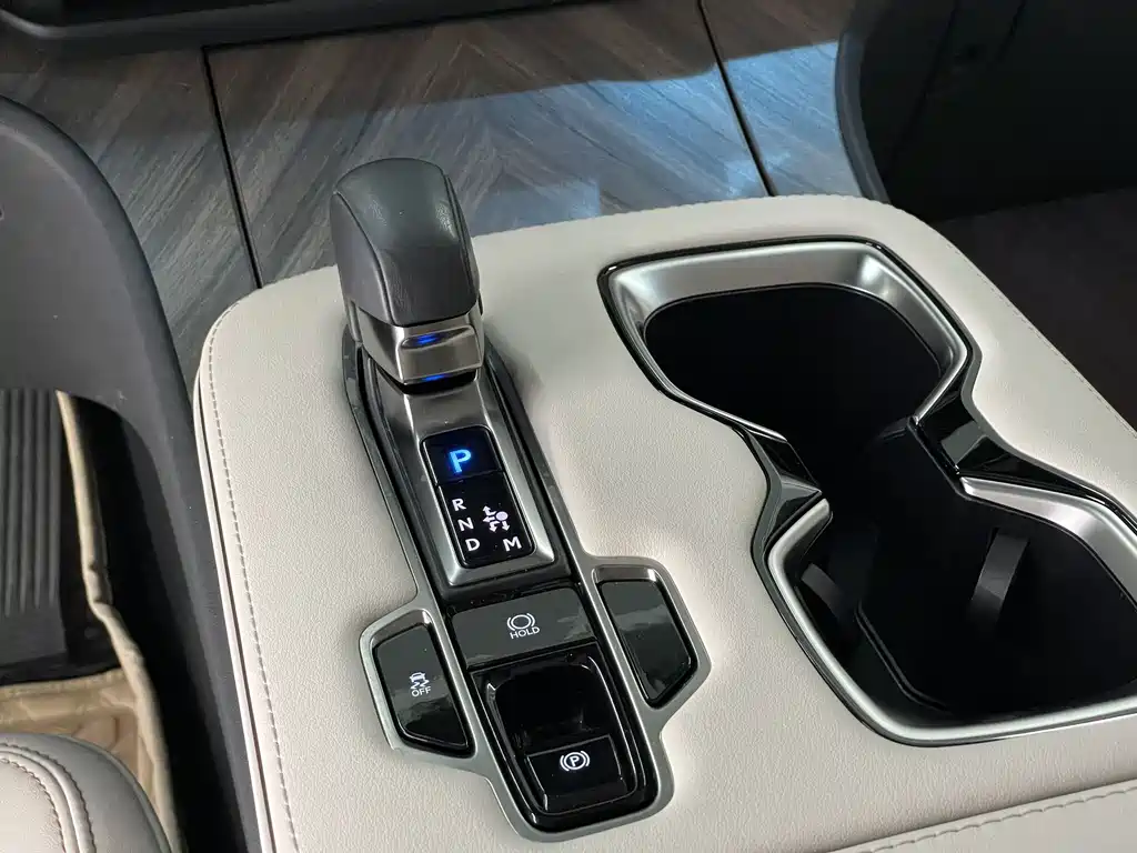 Lexus Lexus LM 2023 500h Six-Seat Luxury Version 2024 - thumbnail 6