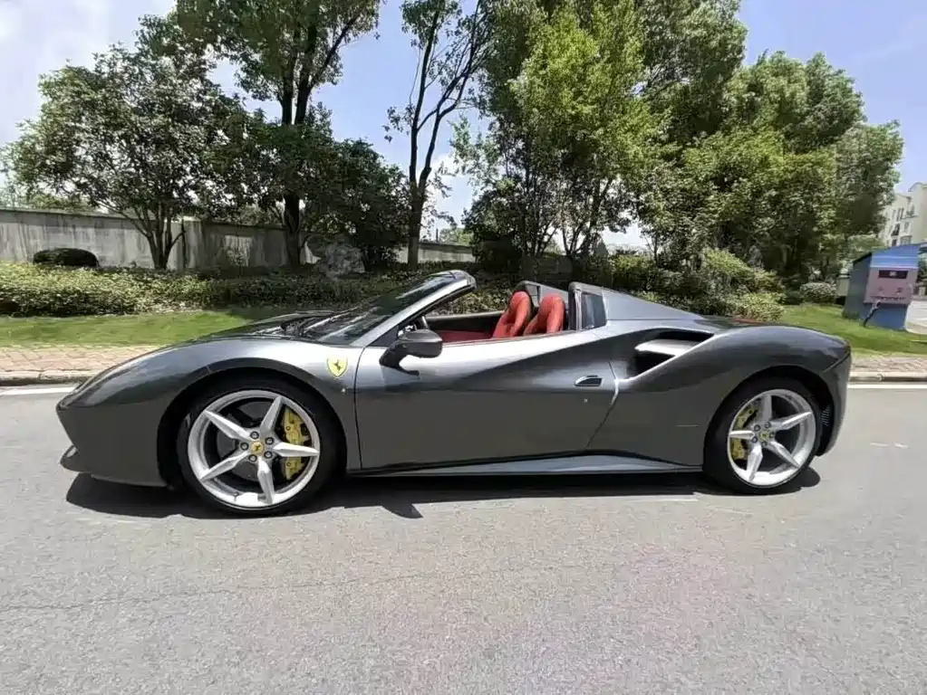 Ferrari Ferrari 488 Spider 2015 488 Spider 2018 - thumbnail 4