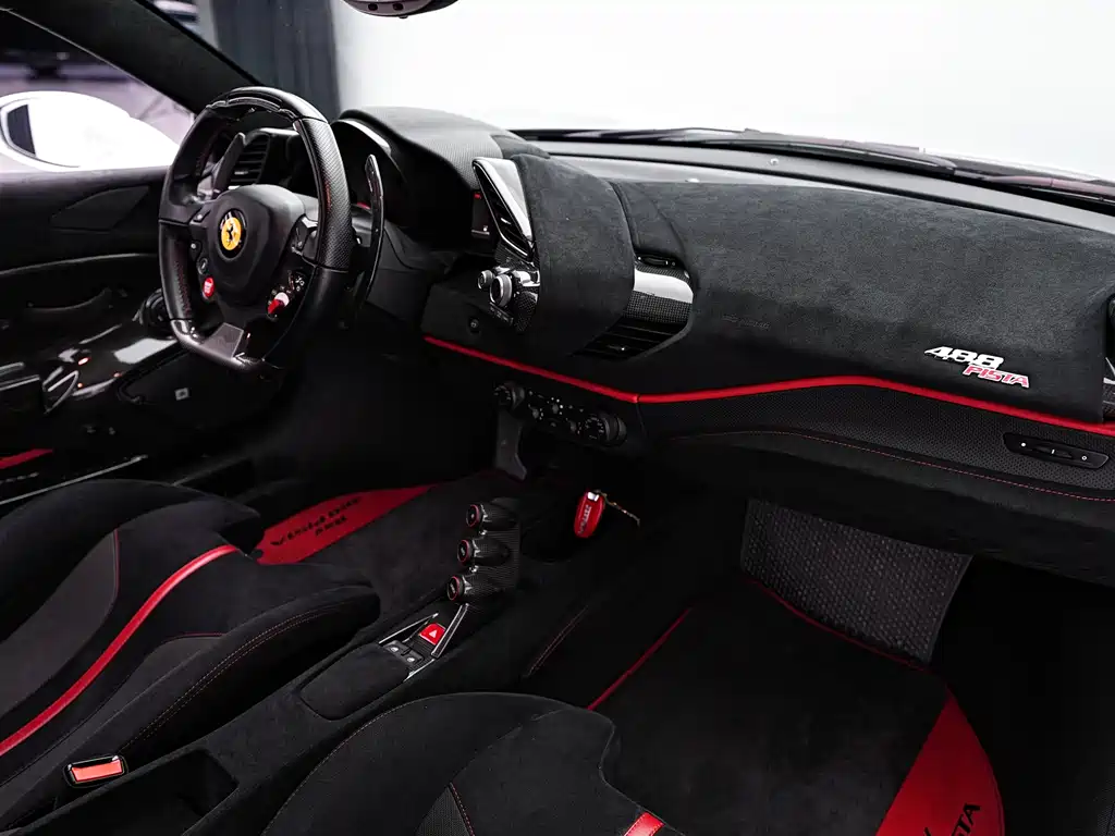 Ferrari Ferrari 488 Pista 2018 488 Pista 2019 - thumbnail 18