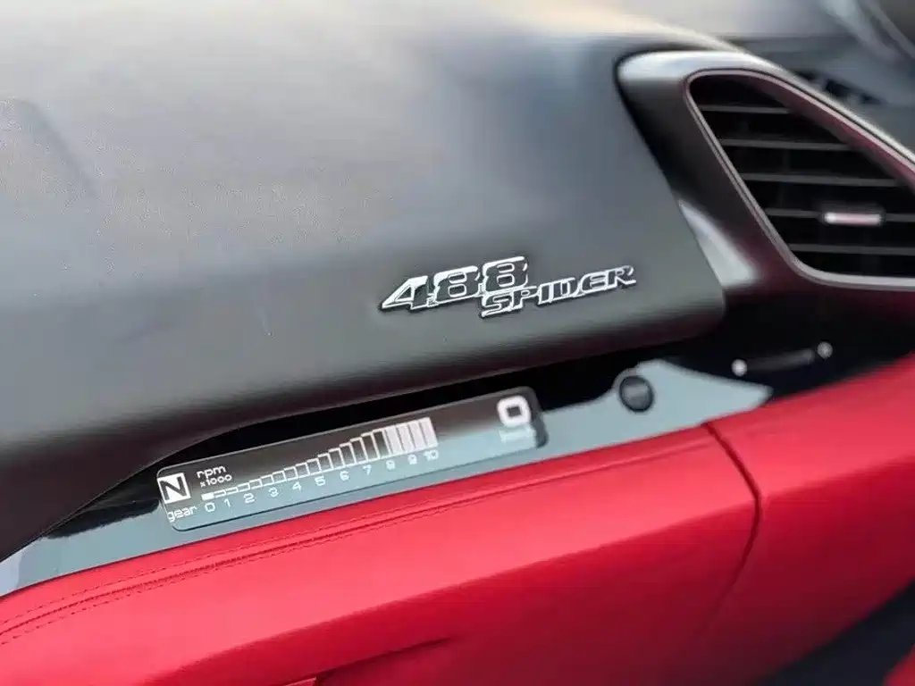 Ferrari Ferrari 488 Spider 2015 488 Spider 2018 - thumbnail 8