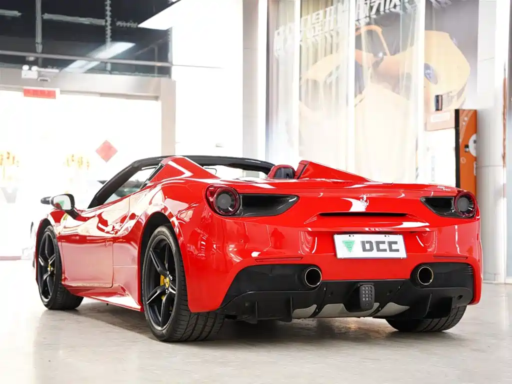 Ferrari Ferrari 488 Spider 2015 488 Spider 2019 - thumbnail 2