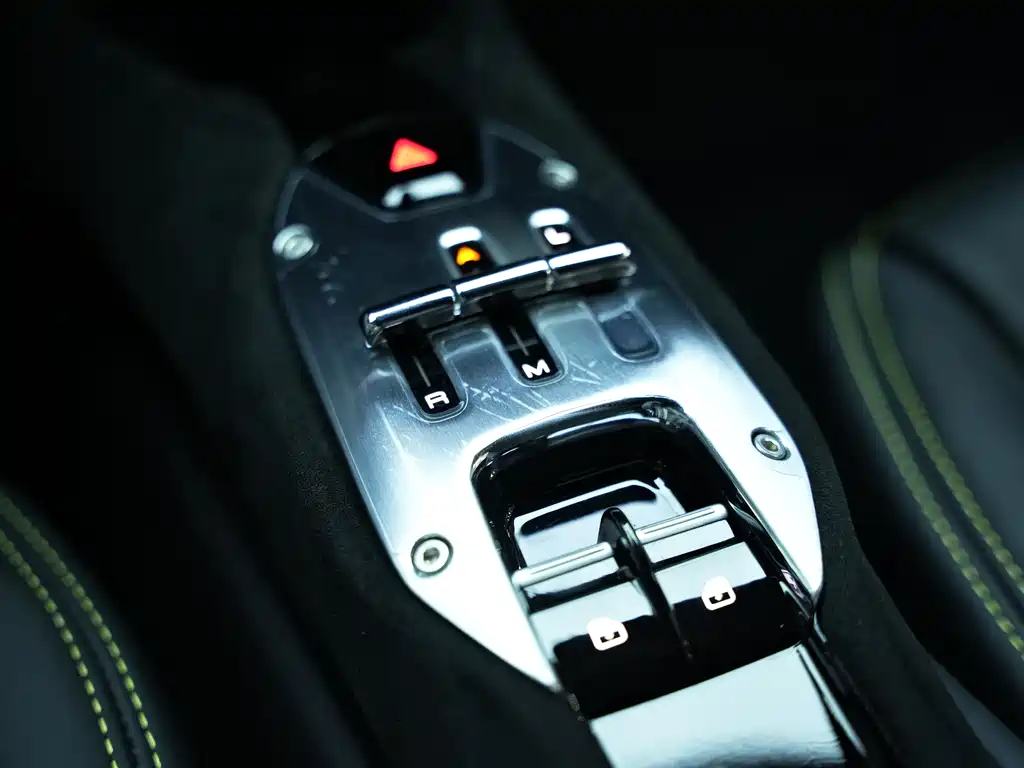 Ferrari Ferrari 296 2021 3.0T V6 GTB 2023 - thumbnail 6