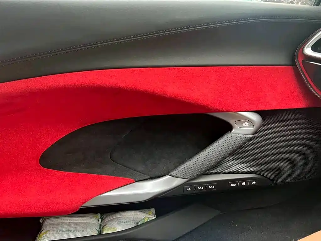Ferrari Ferrari 296 2021 3.0T V6 GTB 2023 - thumbnail 9
