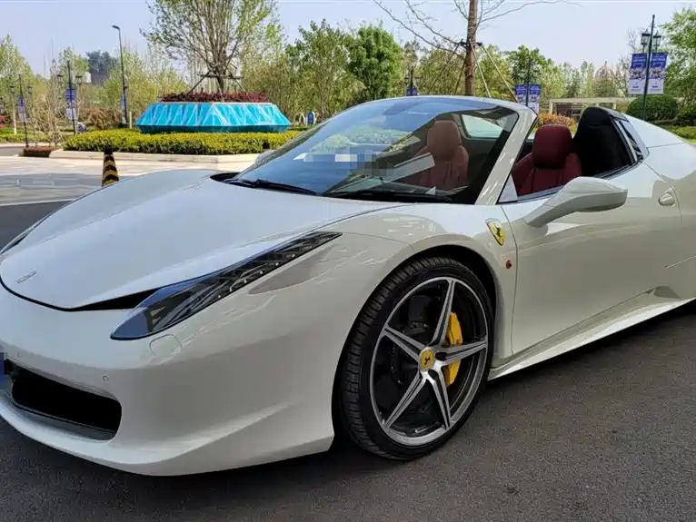Ferrari Ferrari 458 2013 4.5L Spider 2014