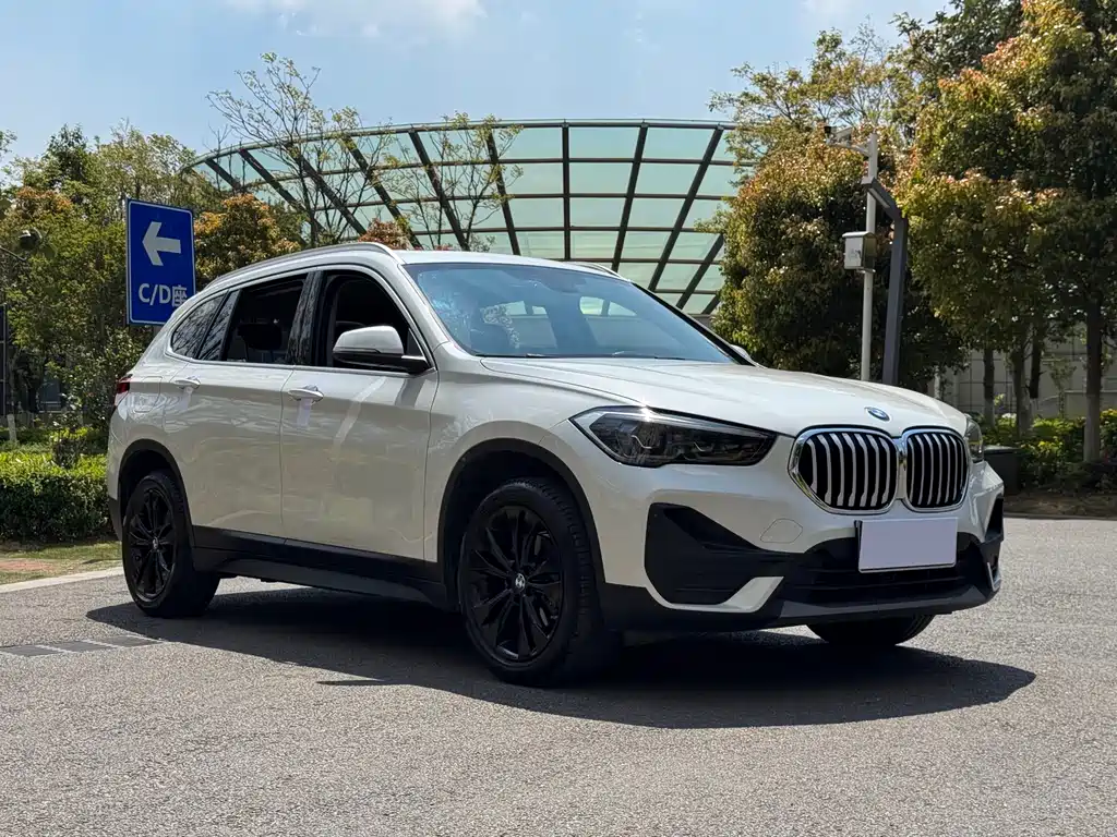 BMW BMW X1 2020 sDrive20Li Fashion Edition 2020 - thumbnail 3