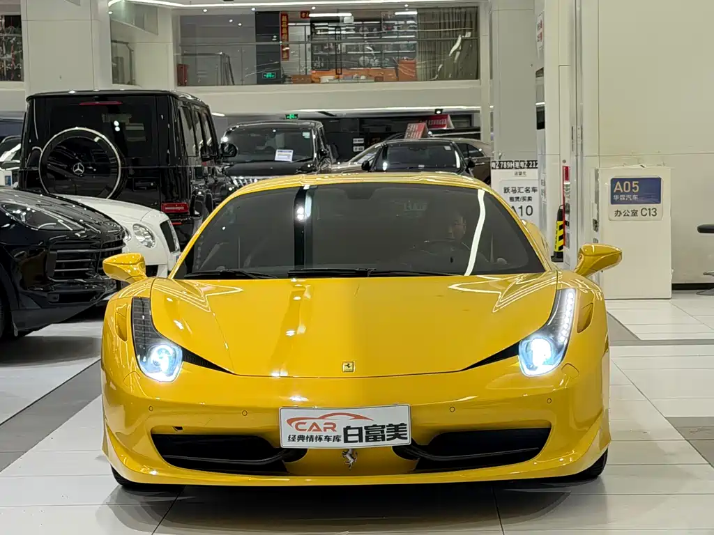 Ferrari Ferrari 458 Italia 2011 4.5L 2014 - thumbnail 2