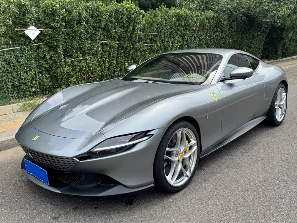 Ferrari Roma 2020 3.9T V8 2022