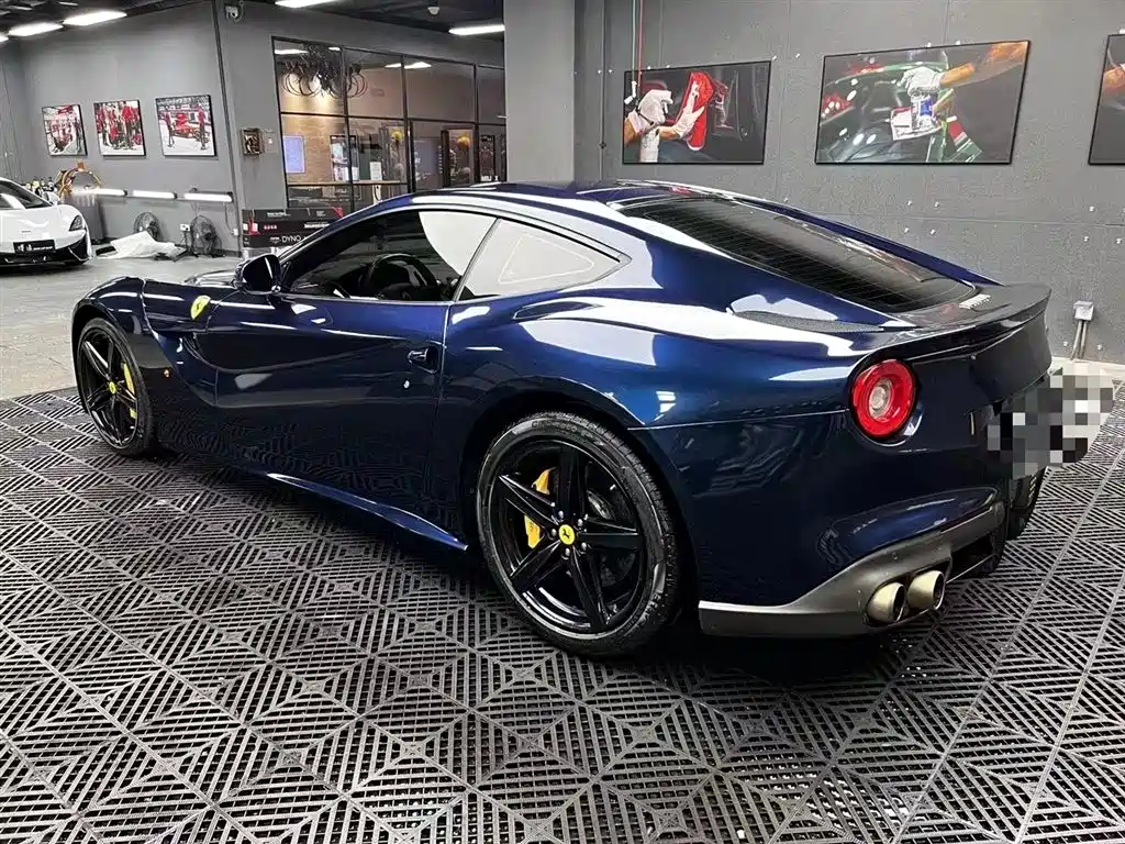 Ferrari F12berlinetta 2013 6.3L Standard 2014 - thumbnail 3