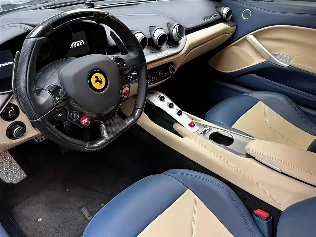 Ferrari F12berlinetta 2013 6.3L Standard 2014 - thumbnail 4