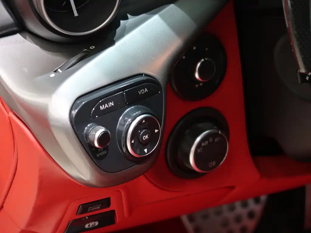 Ferrari F12berlinetta 2013 6.3L Standard 2014 - thumbnail 12