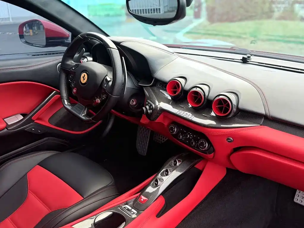 Ferrari F12berlinetta 2013 6.3L Standard 2016 - thumbnail 7