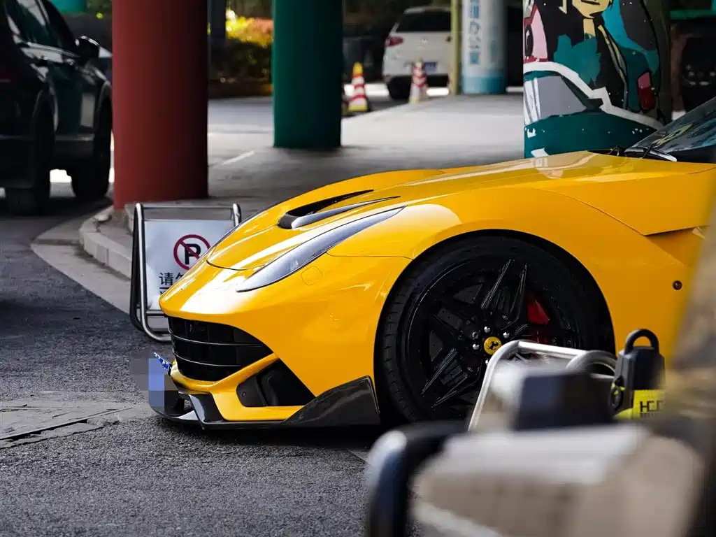 Ferrari F12berlinetta 2013 6.3L Standard 2013 - thumbnail 10